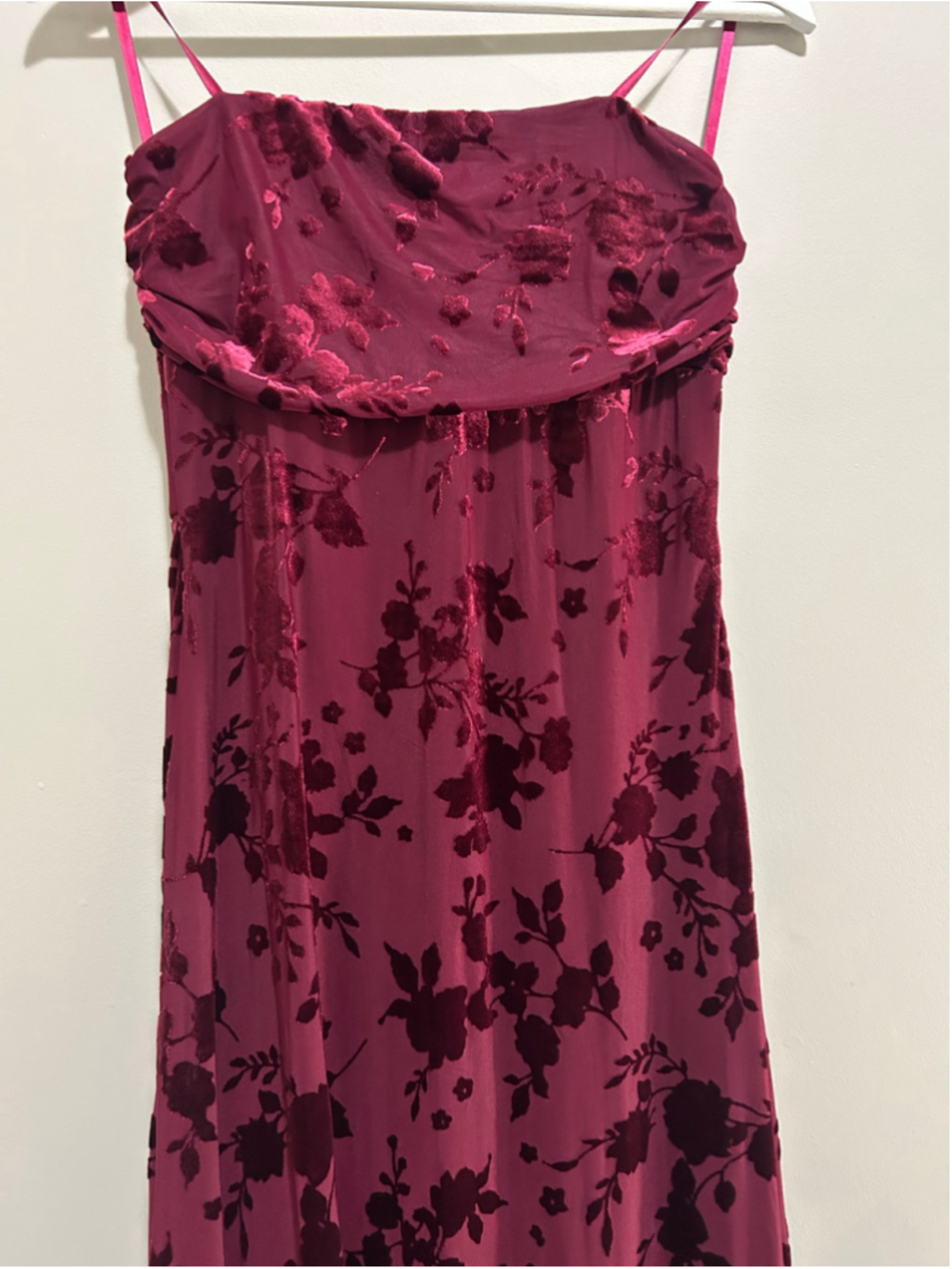 NWT Womens Velvet Floral Maxi Dress Size M Burgundy - Picture 8 of 14